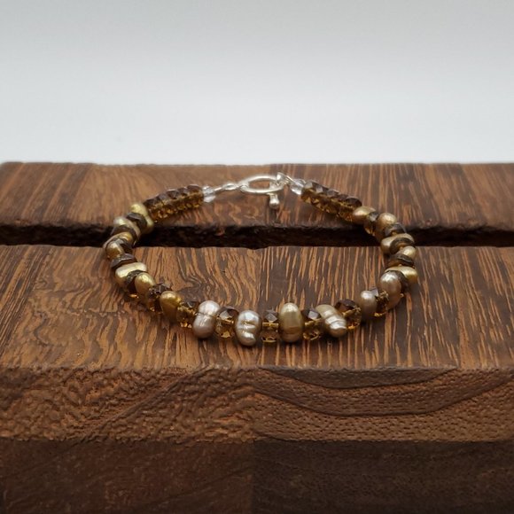 8 Inch 925 Sterling Silver Brown Genuine Pearls And Crystals Bracelet - Picture 1 of 7